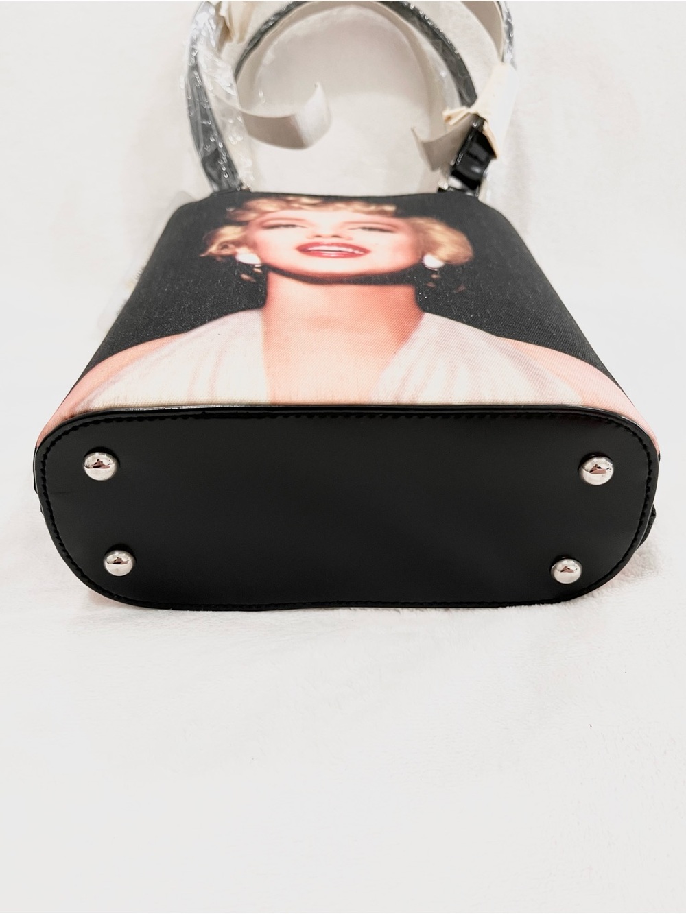 Marilyn Monroe Sequined Black Top Leather Handles Tote Bag NWT - Picture 4 of 6
